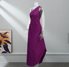 Load image into Gallery viewer, Maxi Elegant Dress
